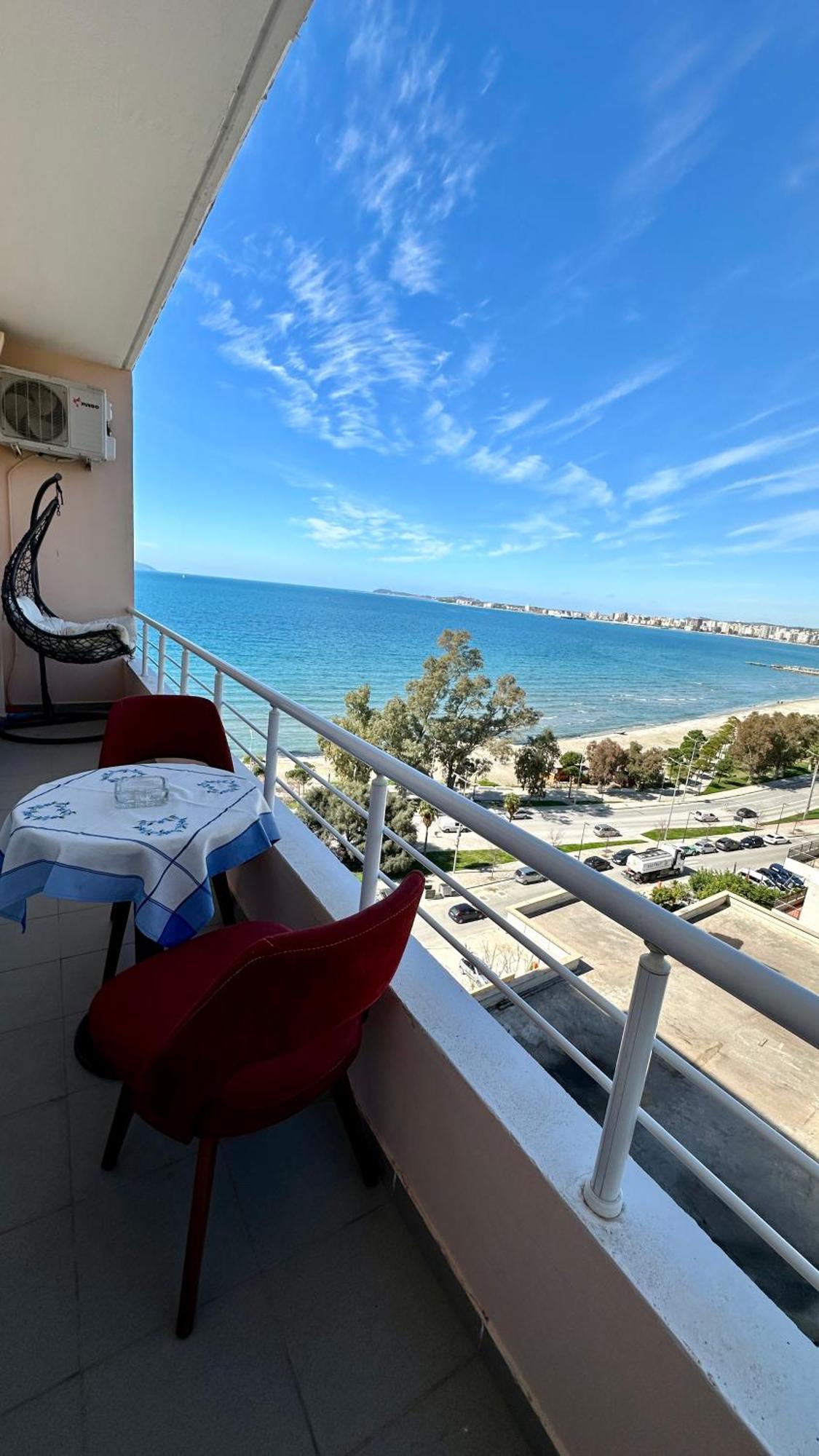 Beach Front Apartment Vlorë Eksteriør bilde